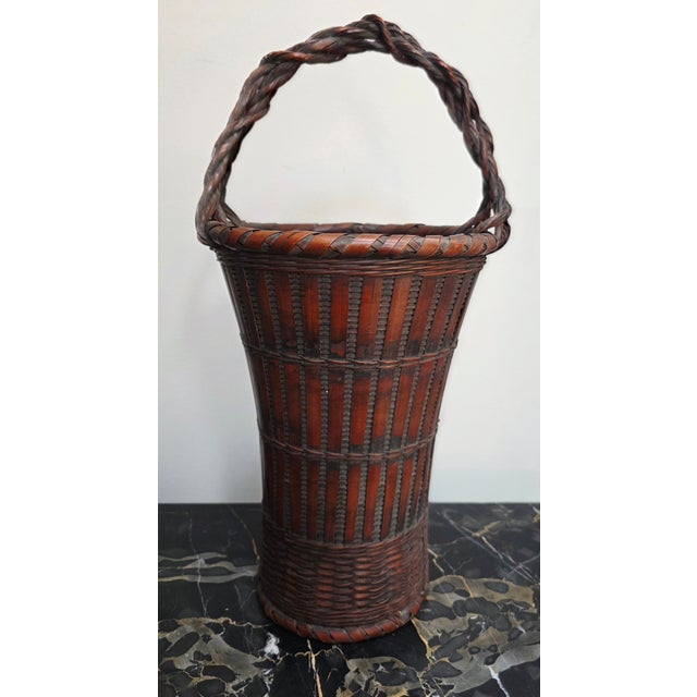 Japanese 1900s Meiji Japanese Bamboo Basket Ikebana Tea Ceremony Flower Basket For Sale - Image 3 of 6
