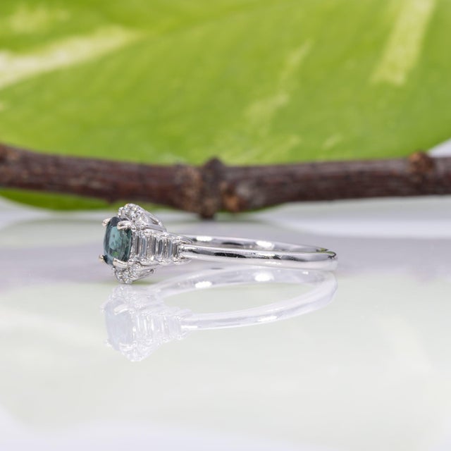 Alexandrite Ring With Earth-Mined Diamond Accents: Solid 14k Gold, Oval 5x3.5mm For Sale - Image 9 of 12