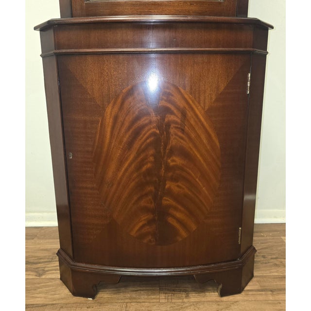 1960s Georgian English Mahogany Inlaid Corner Cabinet For Sale - Image 4 of 11
