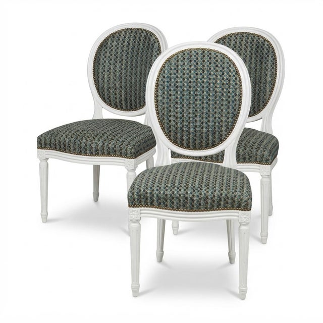 Louis XVI Style Medallion Chairs in Blue Textured Fabric, 1980s, Set of 6 For Sale - Image 10 of 18