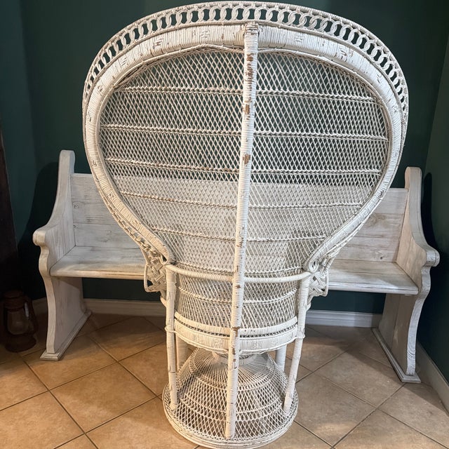 Authentic Vintage ‘Emmanuelle' Peacock Chair 1960s-1970s Mid Century For Sale - Image 4 of 11