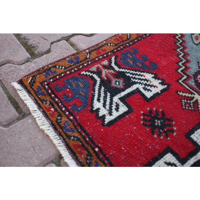 1950s Turkish Vintage Wool Doormat Rug For Sale In Sacramento - Image 6 of 13