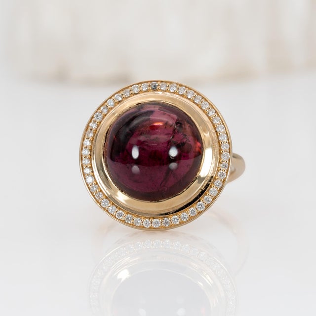 10.6Ct Rubellite Garnet Ring With Natural Diamonds Halo: Solid 14k Gold, Size 6.75 For Sale - Image 4 of 8