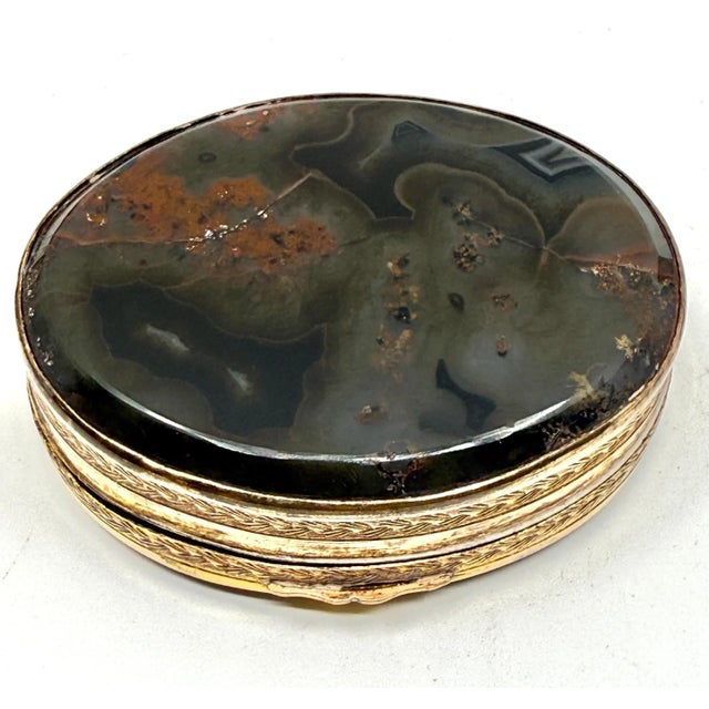 Metal 19th Century 3 Victorian Snuff Boxes Gilt Metal and Banded Agate For Sale - Image 7 of 12
