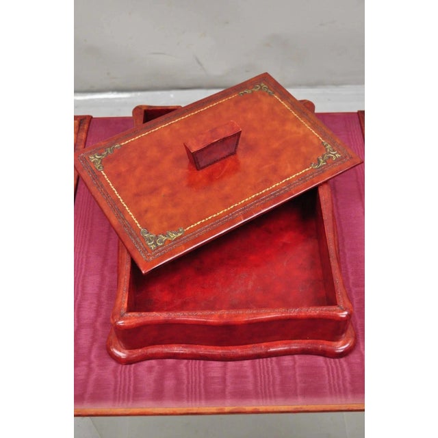 Hollywood Regency Vintage Italian Hollywood Regency Red Tooled Leather Gold Gilt 3 Pc Desk Set For Sale - Image 3 of 12