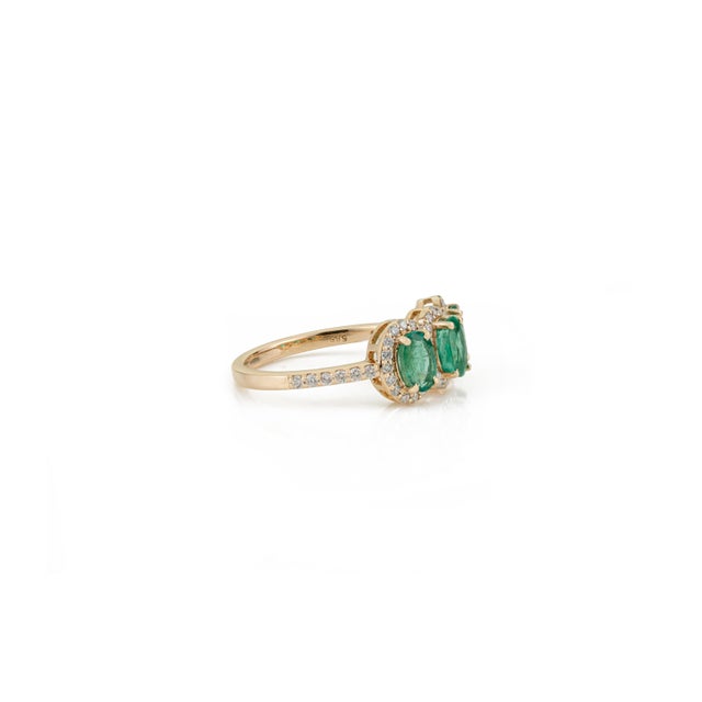 1.35ct Emerald Diamond Three-Stone Art Deco Ring Size 5 in 18k Yellow Gold For Sale - Image 11 of 18