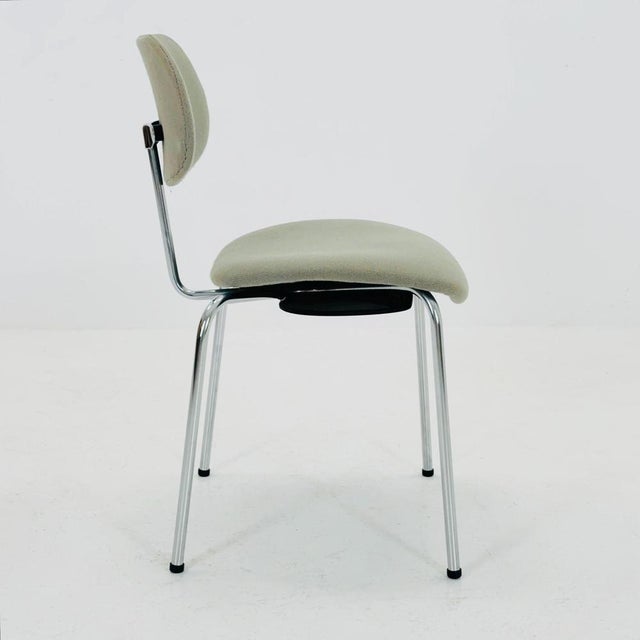 Mid-Century Modern Austrian SE 68 Chair by Egon Eiermann for Wilde & Spieth, 1990s For Sale - Image 3 of 8