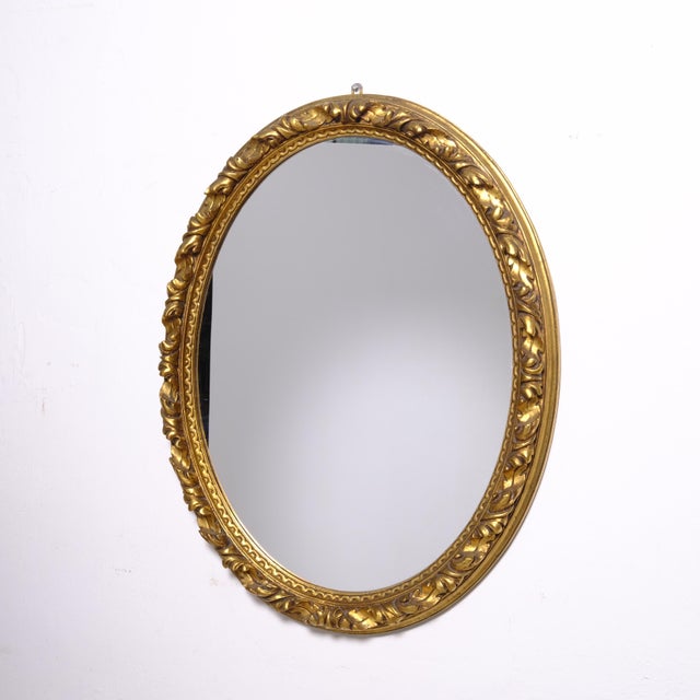 Large Oval Mirror in Gilded and Carved Wood, Late 1900s For Sale - Image 11 of 13
