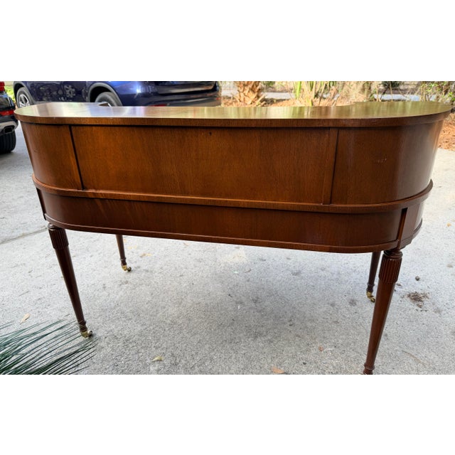 Sligh-Lowry Furniture Co. Flame Mahogany Leather Top Carlton House Desk For Sale - Image 4 of 11