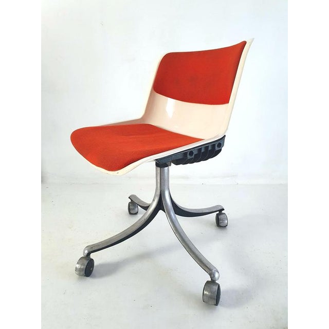 Modus Office Chair in Aluminum and Wool attributed to Osvaldo Borsani for Tecno, Italy, 1970s For Sale - Image 6 of 10