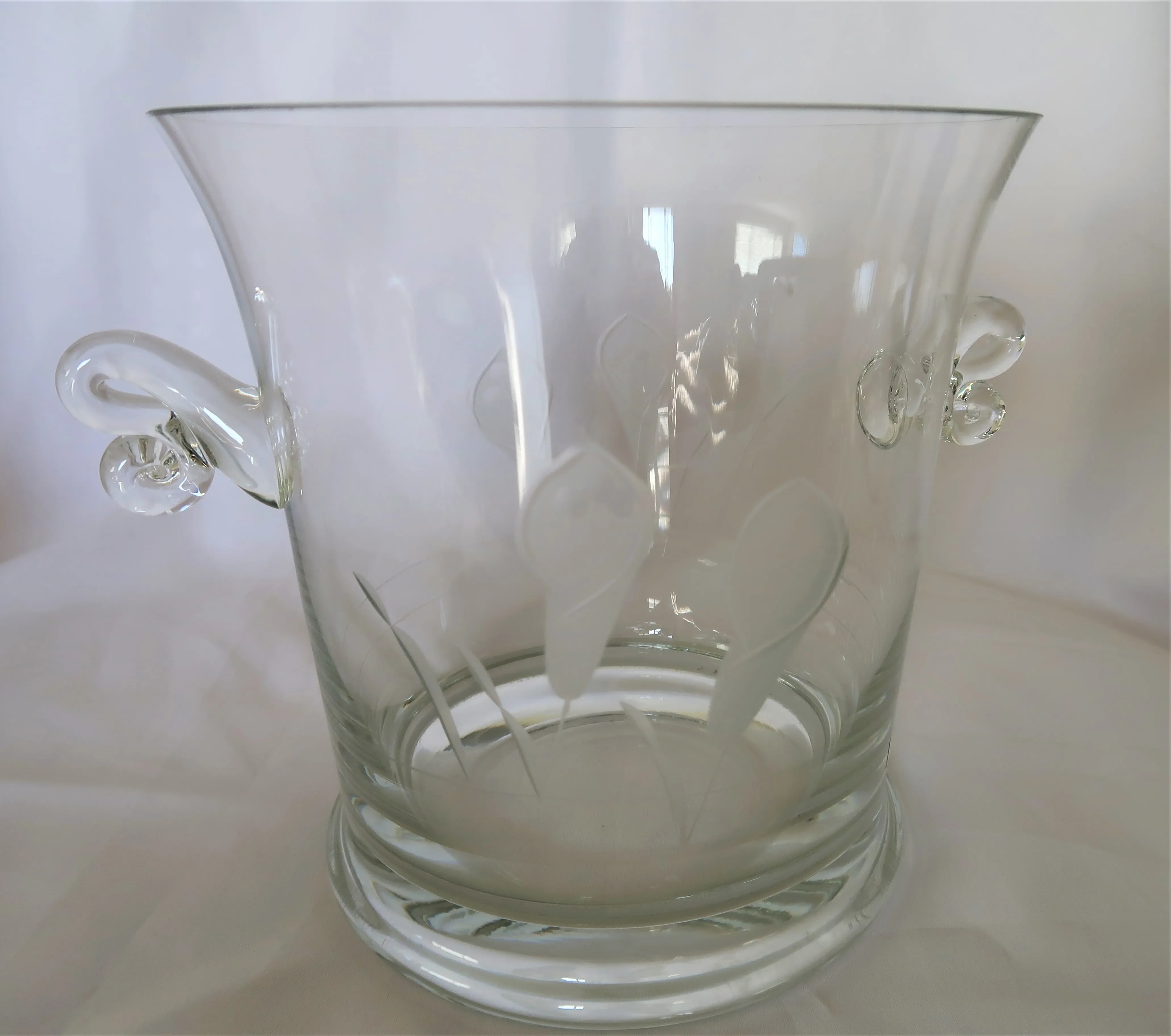champagne-ice-bucket-with-  display picture 1