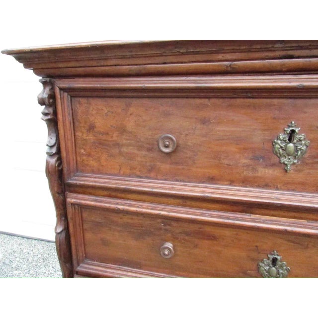 Brown 18th. Century Italian Baroque Walnut Commode For Sale - Image 8 of 18