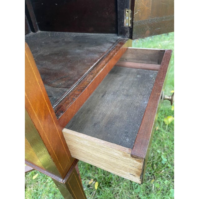 English 19th Century Sheraton Style Washstand in Mahogany For Sale - Image 4 of 12