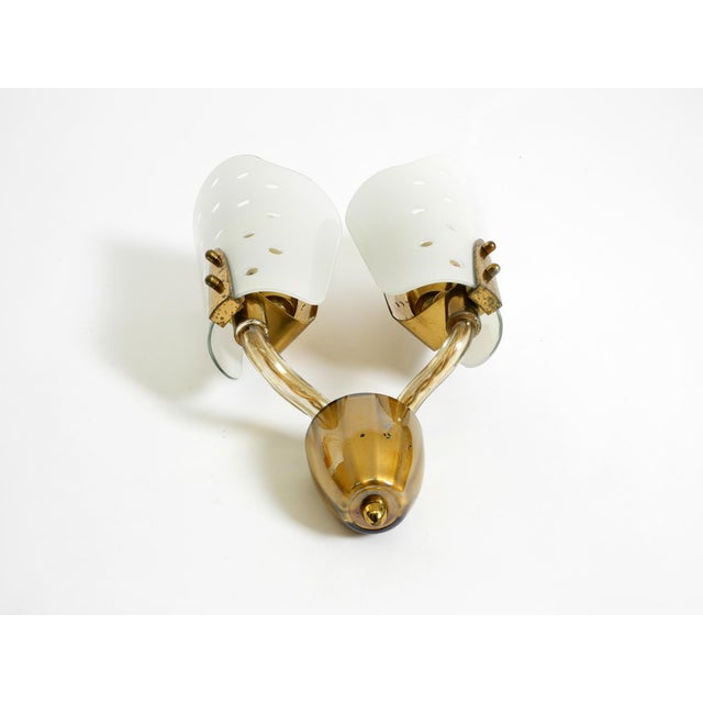 Large Mid-Century Modern Wall Lamp in Brass and Glass, 1950s For Sale - Image 6 of 17