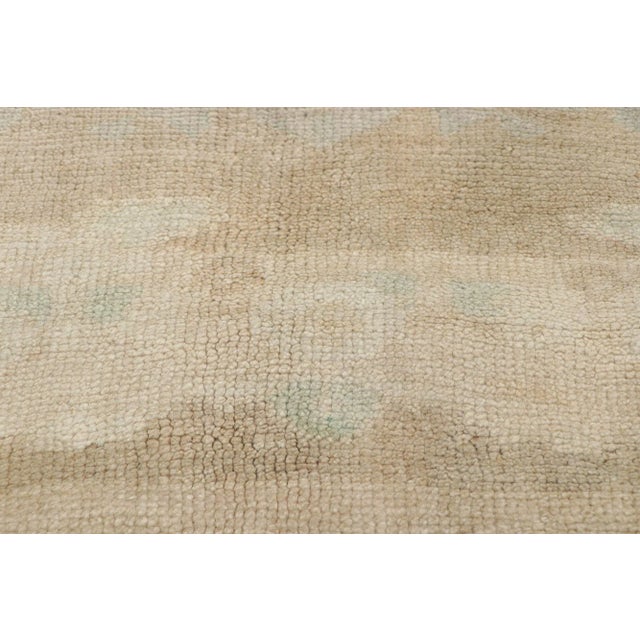 Mid 20th Century Vintage Turkish Oushak Rug - 05'00 X 08'00 For Sale - Image 5 of 10