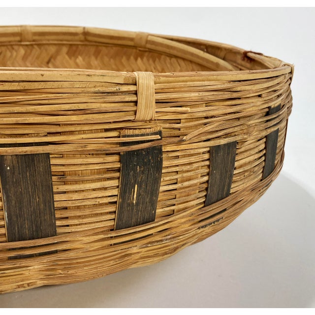 Jumbo Vintage Handmade Woven Grain Basket For Sale In Kansas City - Image 6 of 7