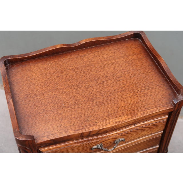 1960s Pair of French Louis XV Style Side Tables Nightstands For Sale - Image 10 of 17