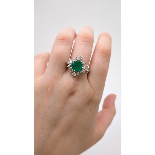 Modern Gia Certified 2.22ct Colombian Emerald Diamond Halo Ring: Solid 14k Gold, 8.5mm, Size 6.75 For Sale - Image 3 of 8