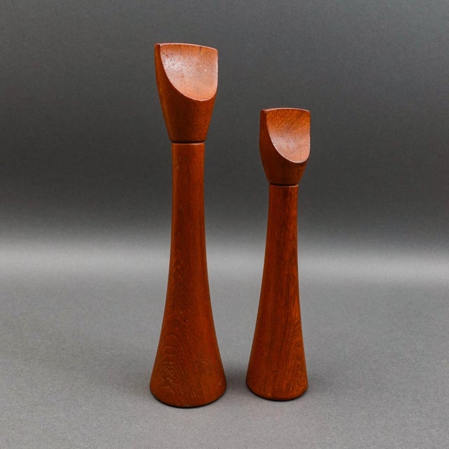 Vintage Dansk Jens Quistaard Denmark Teak Wood Salt & Pepper Mill Set - a Pair For Sale In Miami - Image 6 of 10