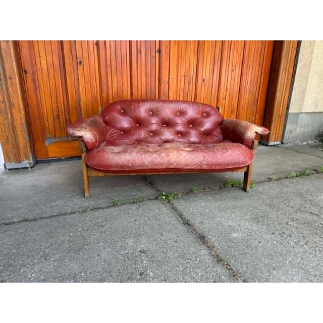 Mid-Century Modern Leather and Wood 2-Seater Sofa by Ipoly Bútorgyár, Hungary, 1960s For Sale - Image 8 of 8