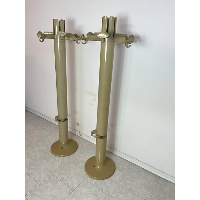 Planta Coat Hangers by Giancarlo Piretti for Castelli, 1970s, Set of 2 For Sale - Image 9 of 13