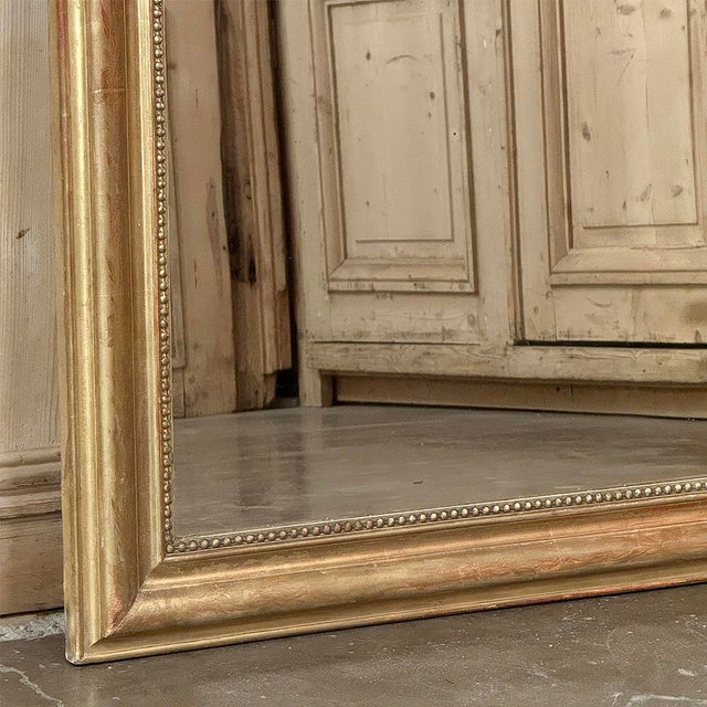 19th Century French Louis XVI Giltwood Mirror With Lovebirds For Sale - Image 11 of 17
