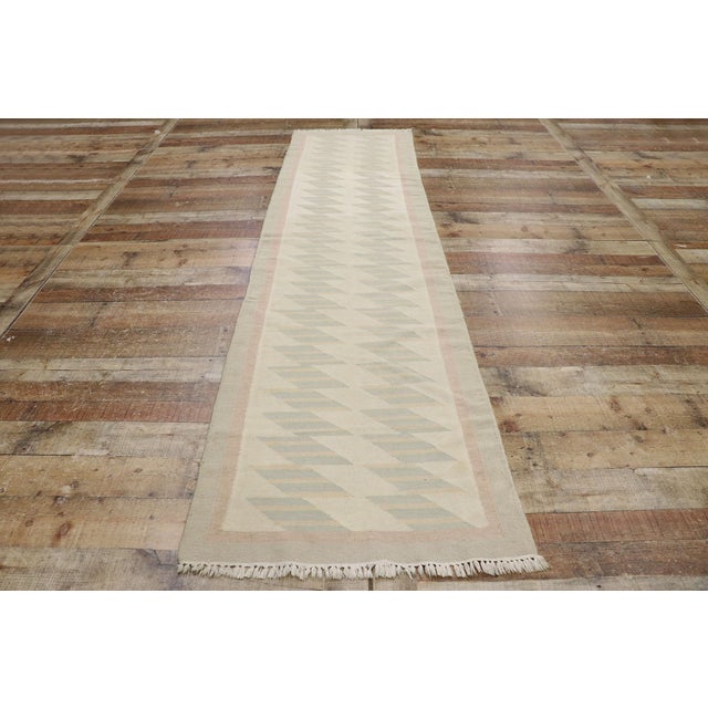 Vintage Persian Shiraz Kilim Rug, 02'05 X 09'08 For Sale - Image 9 of 10