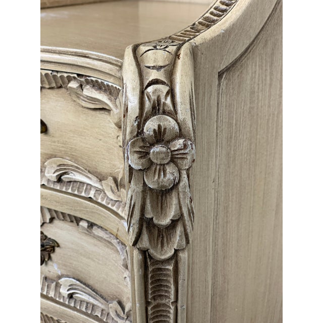 Wood Carved French Rococo Style Pair of Nightstands with Open Shelve, circa 1930s For Sale - Image 7 of 18