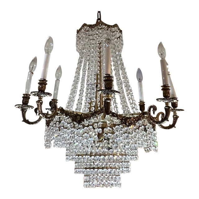 Vintage Patinated Brass and Crystal Chandelier With 16 Lights Attributed to Schonbek For Sale
