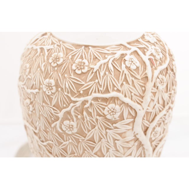 Cream Pair of 1960s Italian Cream Bristolia Ceramic Relief Table Lamps For Sale - Image 8 of 11