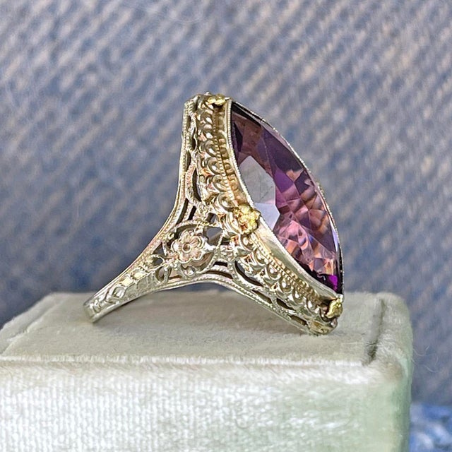 1920s Antique 18k Gold Filigree Marquise Amethyst Ring, Size 7 For Sale - Image 4 of 10