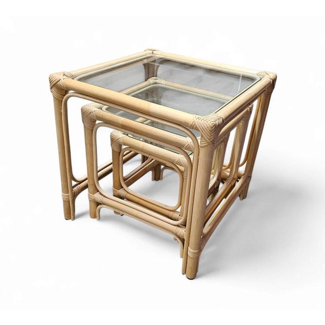 Beige Bamboo Nesting Side Tables with Clear Glass Tops, 1970s, Set of 3 For Sale - Image 8 of 12