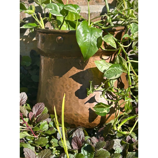 Farmhouse Antique French Copper Lavabo Reservoir | European Farmhouse Wall Planter For Sale - Image 3 of 12
