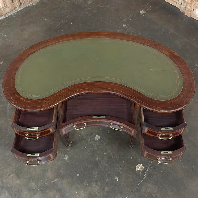 Late 19th Century 19th Century French Louis XVI Kidney-Shaped Mahogany Leather Top Desk For Sale - Image 5 of 18