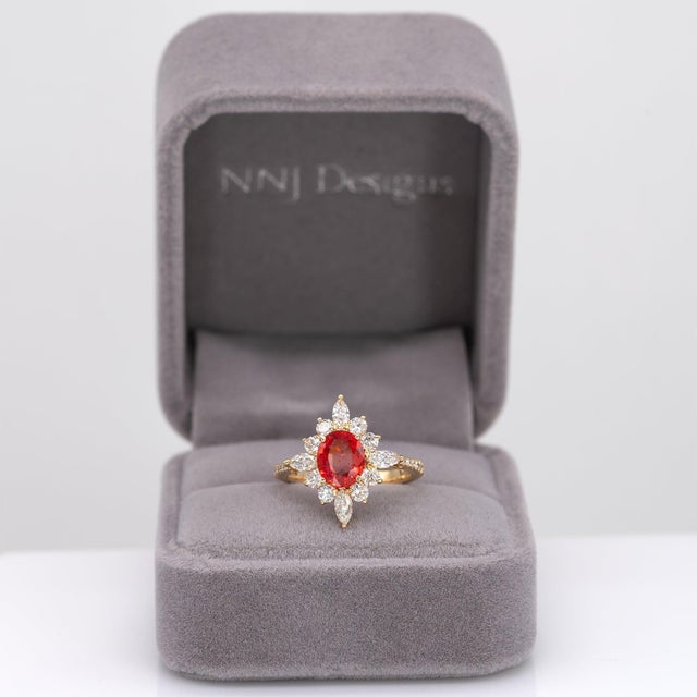 Modern 1.5Ct Padparadscha Sapphire Ring With Natural Diamond Accents: Solid 14k Gold, Size 6.75 For Sale - Image 3 of 10