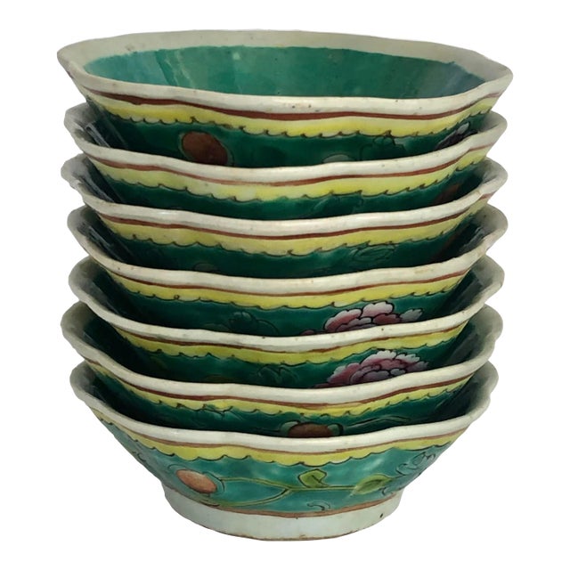 Export Chinese Scalloped Sauce Bowls, Set of 7 For Sale