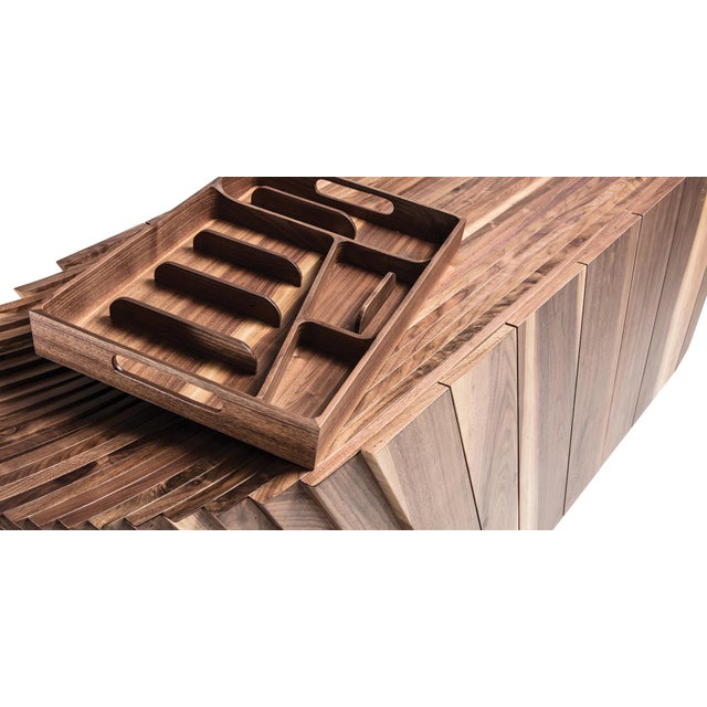Whakairo tray presents an amazing work of joinery, this exquisite piece, which is 100% handmade, will add a stunning touch...