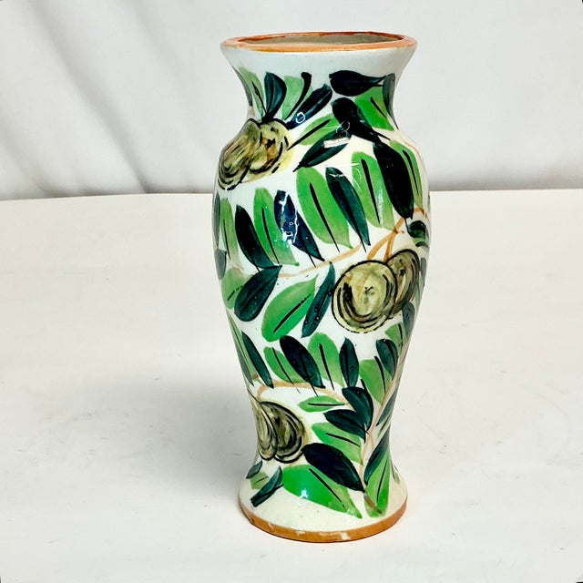 1950s Vintage Mediterranean Italian Style Hand Painted Olive Motif Vase. For Sale - Image 4 of 11