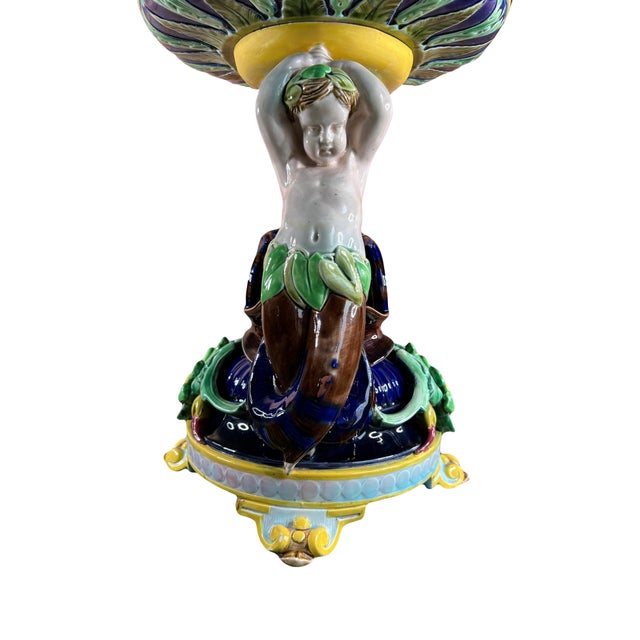 Large Centerpiece in Sarreguemines Slip, 19th Century For Sale - Image 3 of 14