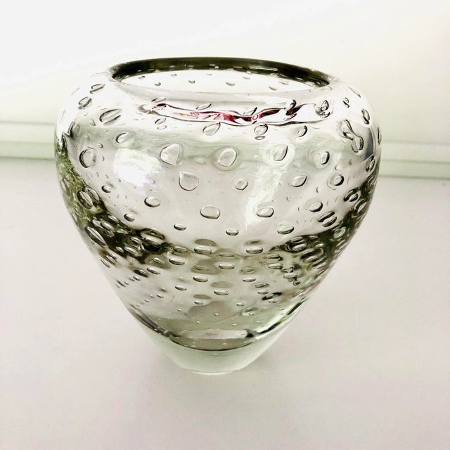 Midcentury Clear Art Glass With Raindrop Design Vase For Sale In New York - Image 6 of 6