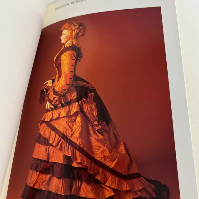 1984 Dressed for the Country Book For Sale In New York - Image 6 of 9