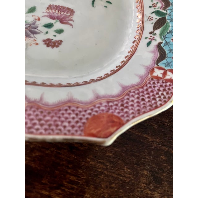 Antique 18th Century Chinese Export Famille Rose Porcelain Platter - Qianlong Period For Sale - Image 9 of 17