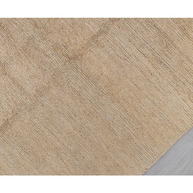 Looking for a custom size or color? For more information on customization capabilities, please reach out to...