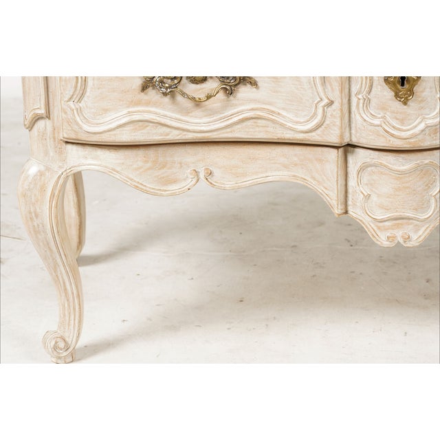 Baker Furniture Company 1970s Baker Furniture Louis XV Style Bleached Serpentine Bombe Chest With Bronze Mounts For Sale - Image 4 of 11