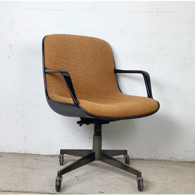 Mid-Century Modern Vintage Steelcase 454 Series Desk Chair, Circa 1970s For Sale - Image 3 of 12