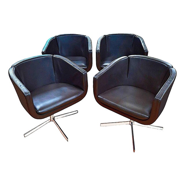 Set of Four B & B Italia 21st-Century “Tulip Sixty” Swivel Armchairs in Leather and Chrome For Sale
