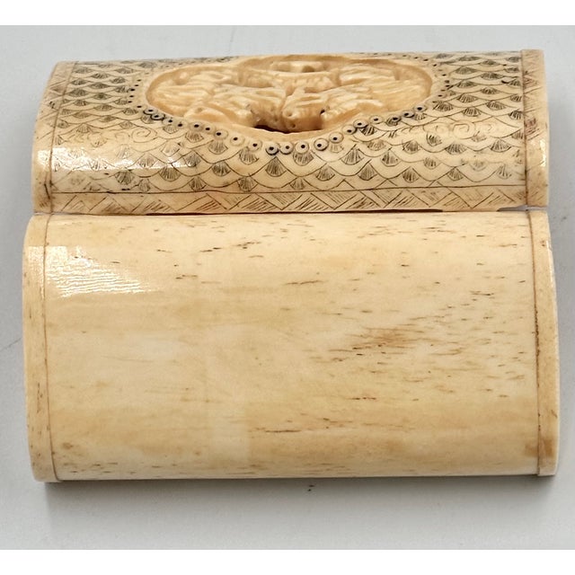 Late 19th Century Antique Chinese Hand Carved Dragons Bovine Bone Snuff Pill Trinket Box 19c For Sale - Image 5 of 10
