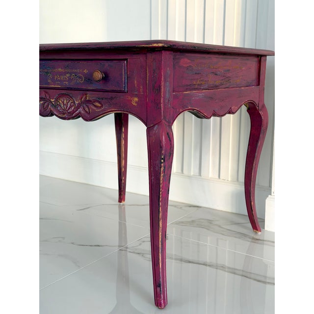 Late 20th Century French Hand-Painted Accent Table in Bordeaux Wine “Lie De Vin” Finish For Sale In Naples, FL - Image 6 of 11