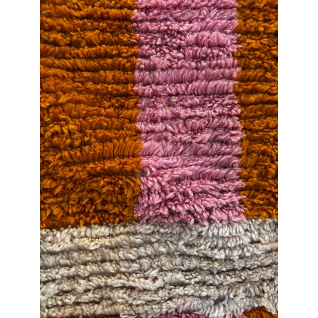 Textile Moroccan Boujad Wool Runner with Graphic Design, 1990 For Sale - Image 7 of 10