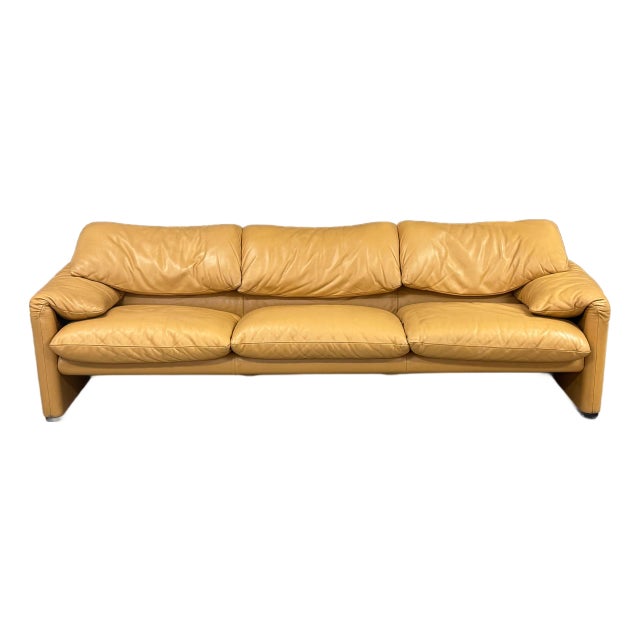 1970s Tan Leather Maralunga Sofa by Vico Magistretti for Cassina For Sale
